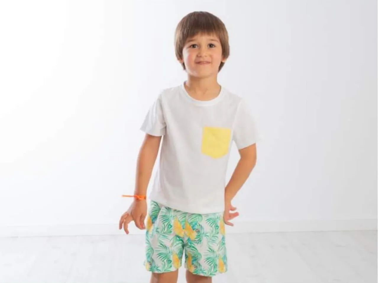 SS20 Meia Pata Boys Yellow  Pocket T-Shirt