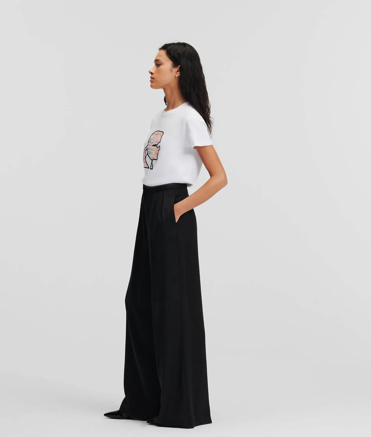 WIDE-LEG TROUSERS